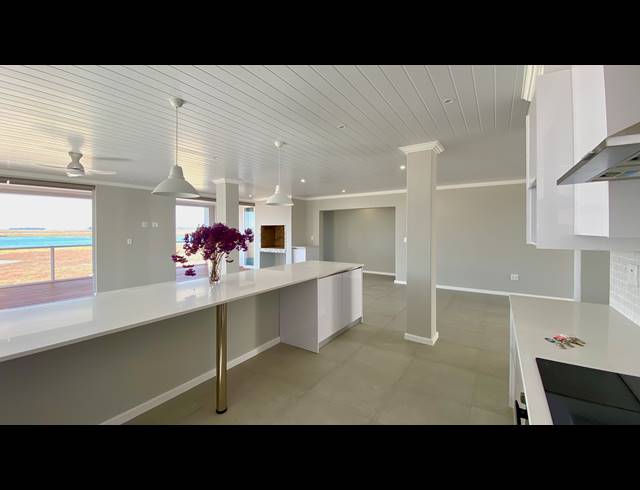 3 BEDROOM HOUSE FOR SALE IN PORT OWEN